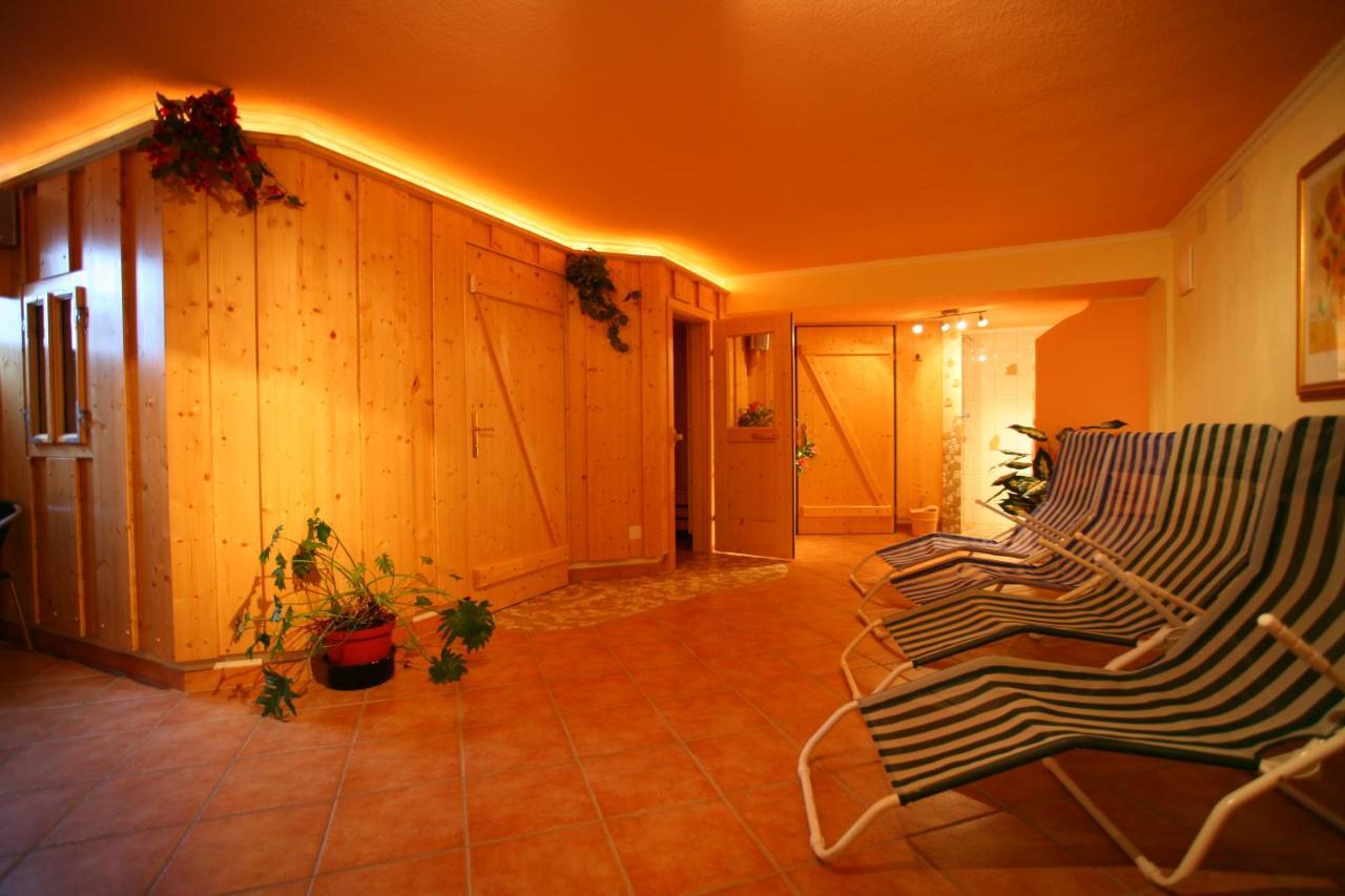 Haus Alpengluehn Acomodação com café da manhã  *
